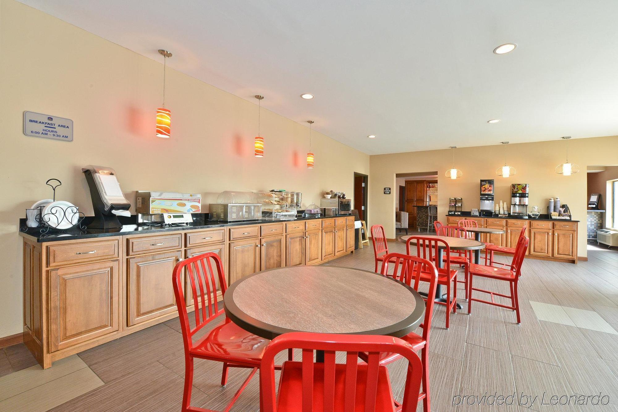 Holiday Inn Express & Suites Evansville North By Ihg Warrenton Esterno foto