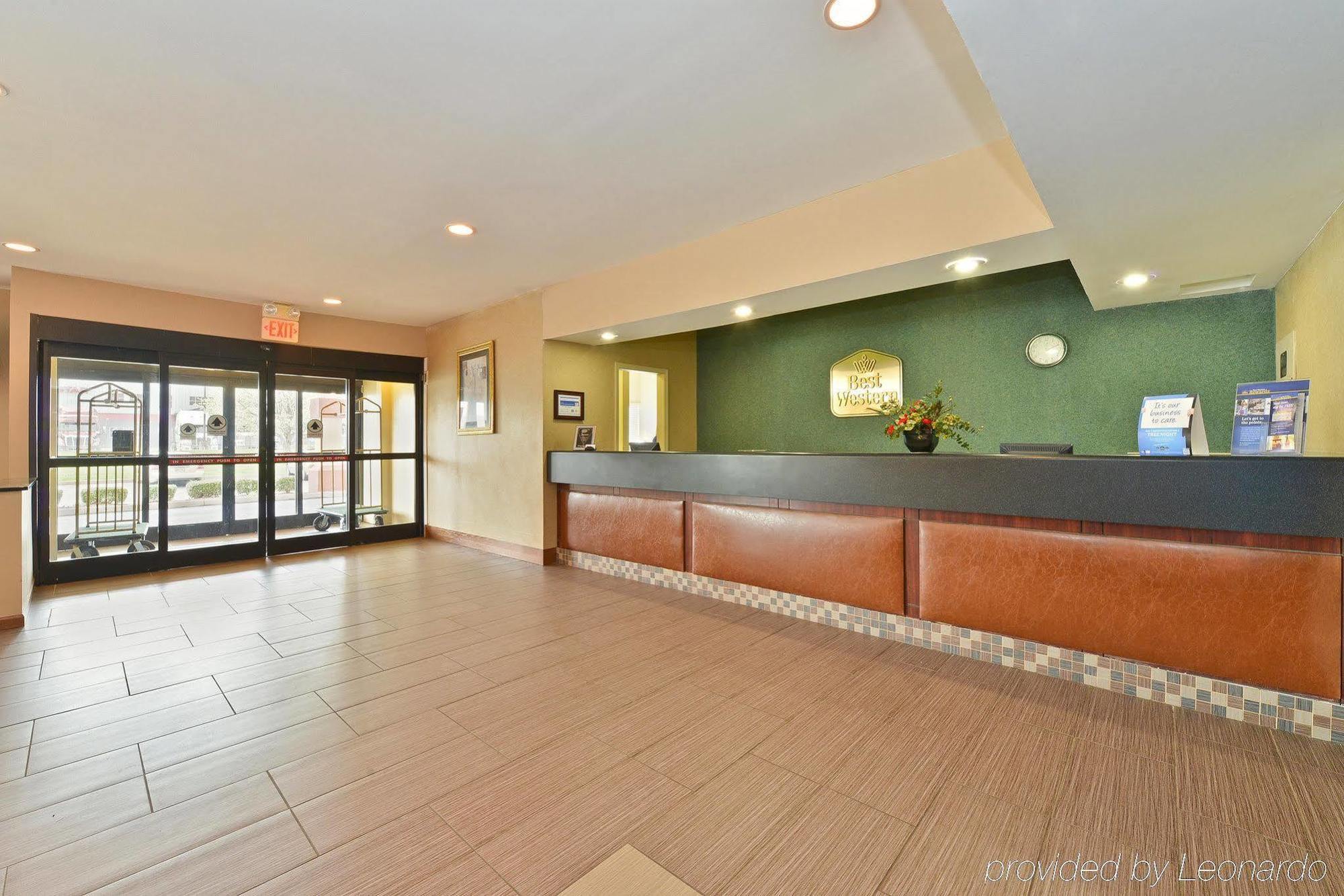 Holiday Inn Express & Suites Evansville North By Ihg Warrenton Esterno foto