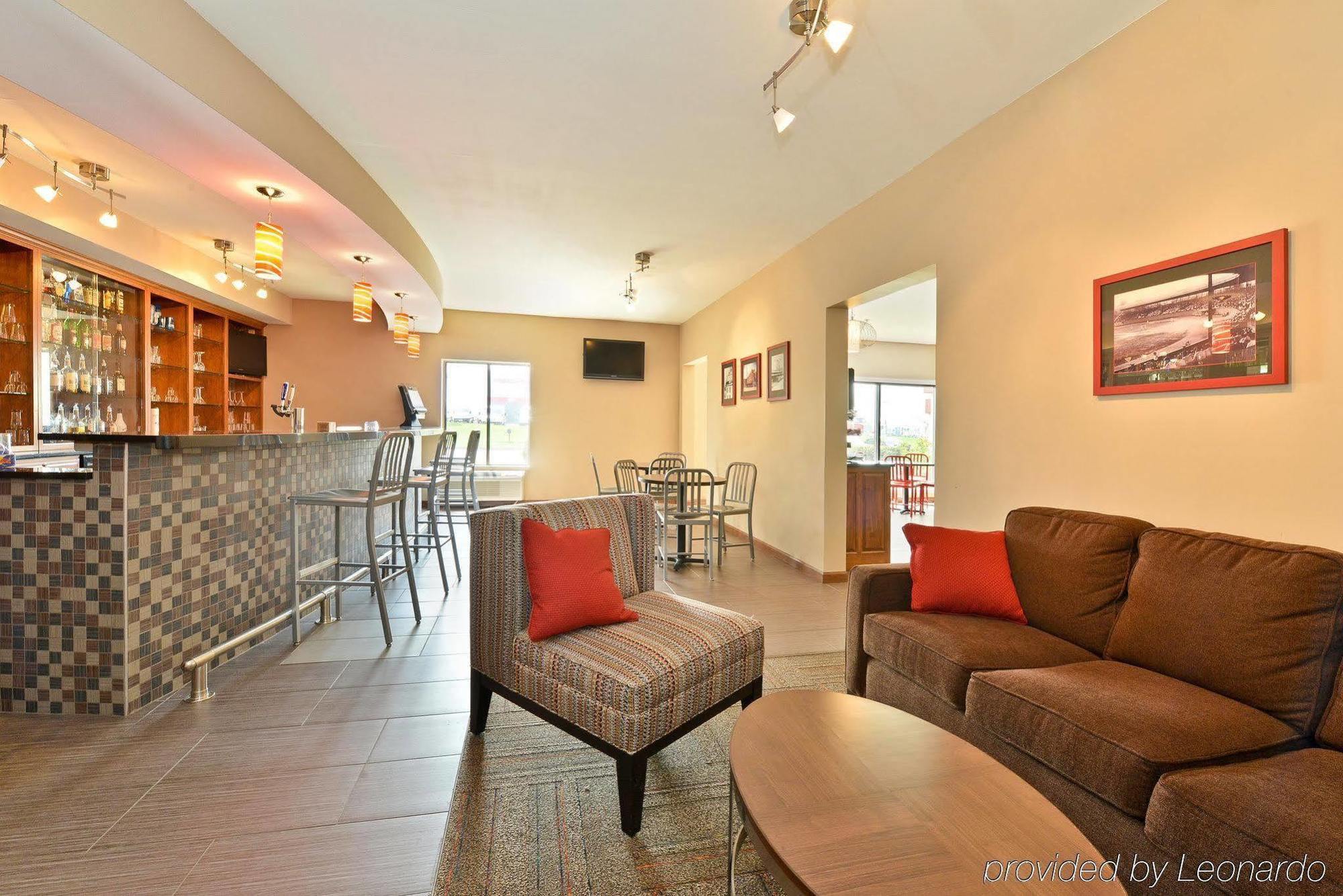 Holiday Inn Express & Suites Evansville North By Ihg Warrenton Esterno foto